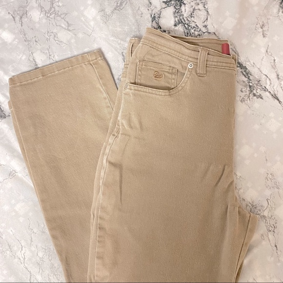 COMFY KHAKI JEANS - Picture 5 of 6